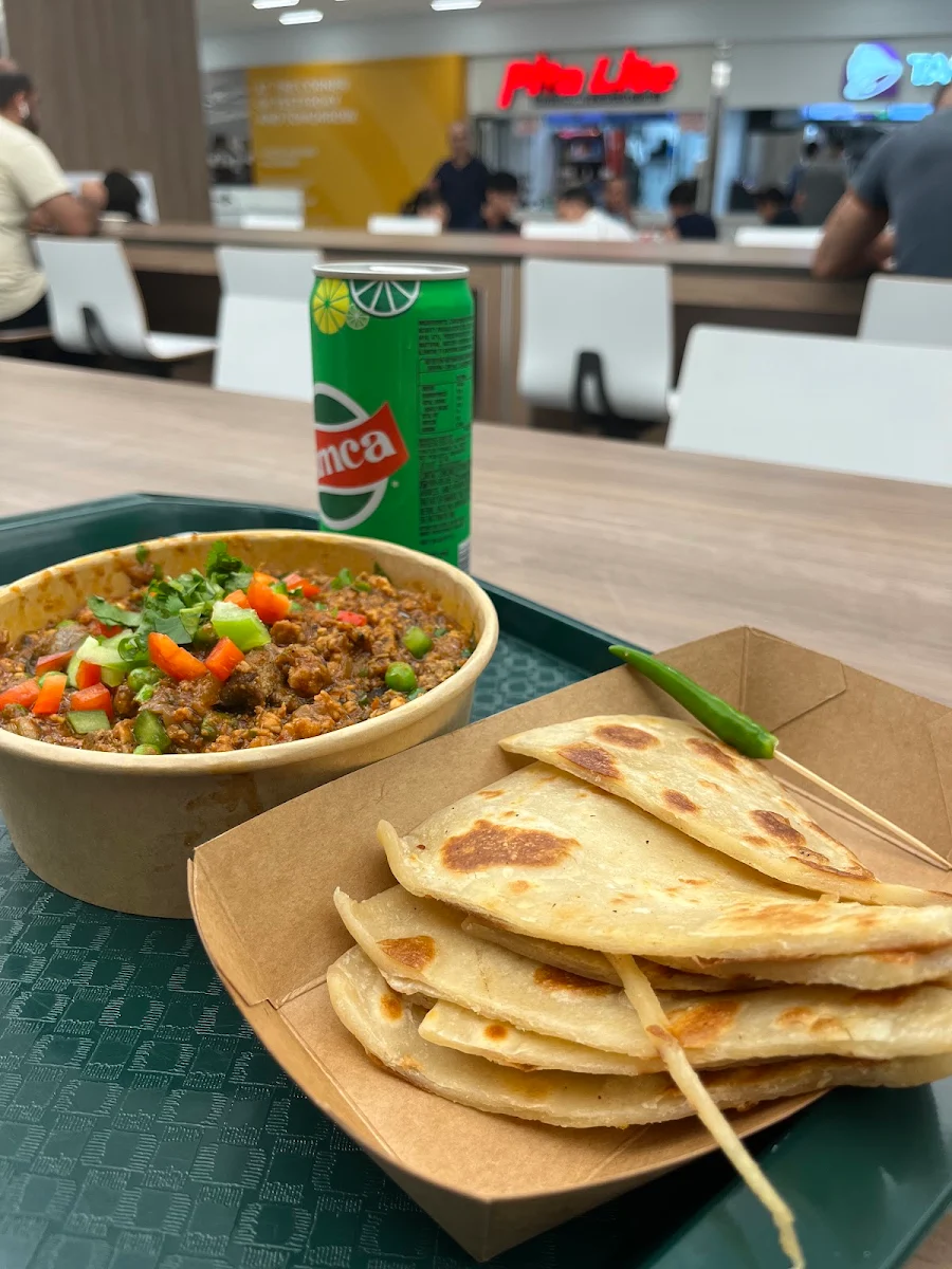Chicken Keema Kaleji Street Style with Paratha
