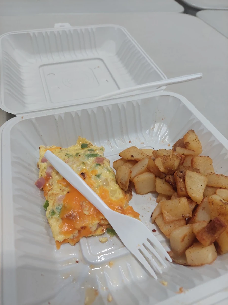 Deluxe Western Omelette with Home Fries