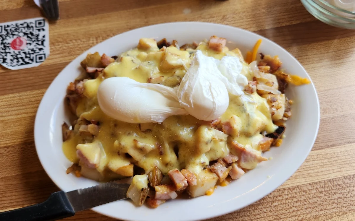 Breakfast Poutine