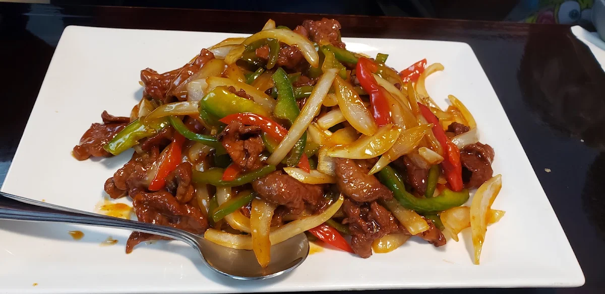 Stir- Fried Beef with Black Pepper
