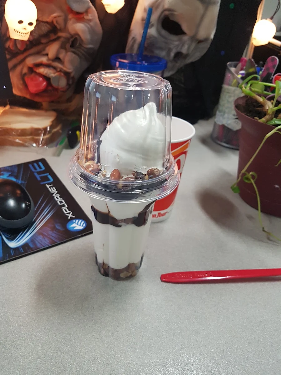 Peanut Buster Parfait