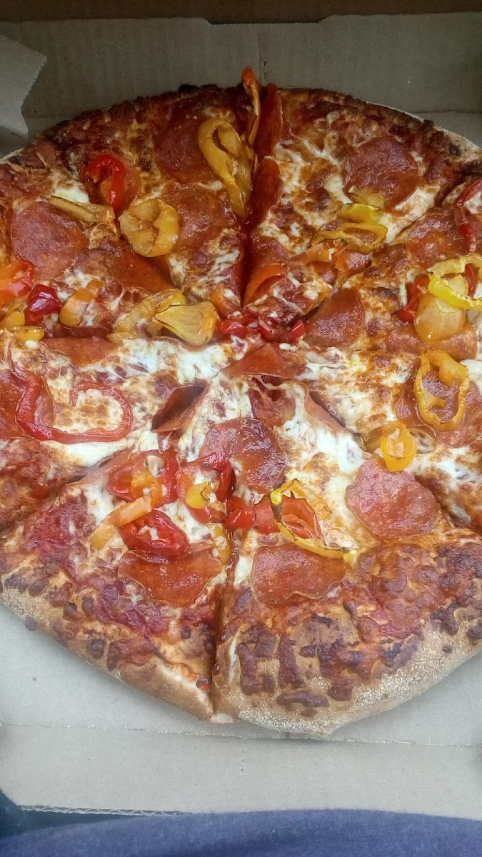 Medium Pepperoni and Banana Peppers Pizza