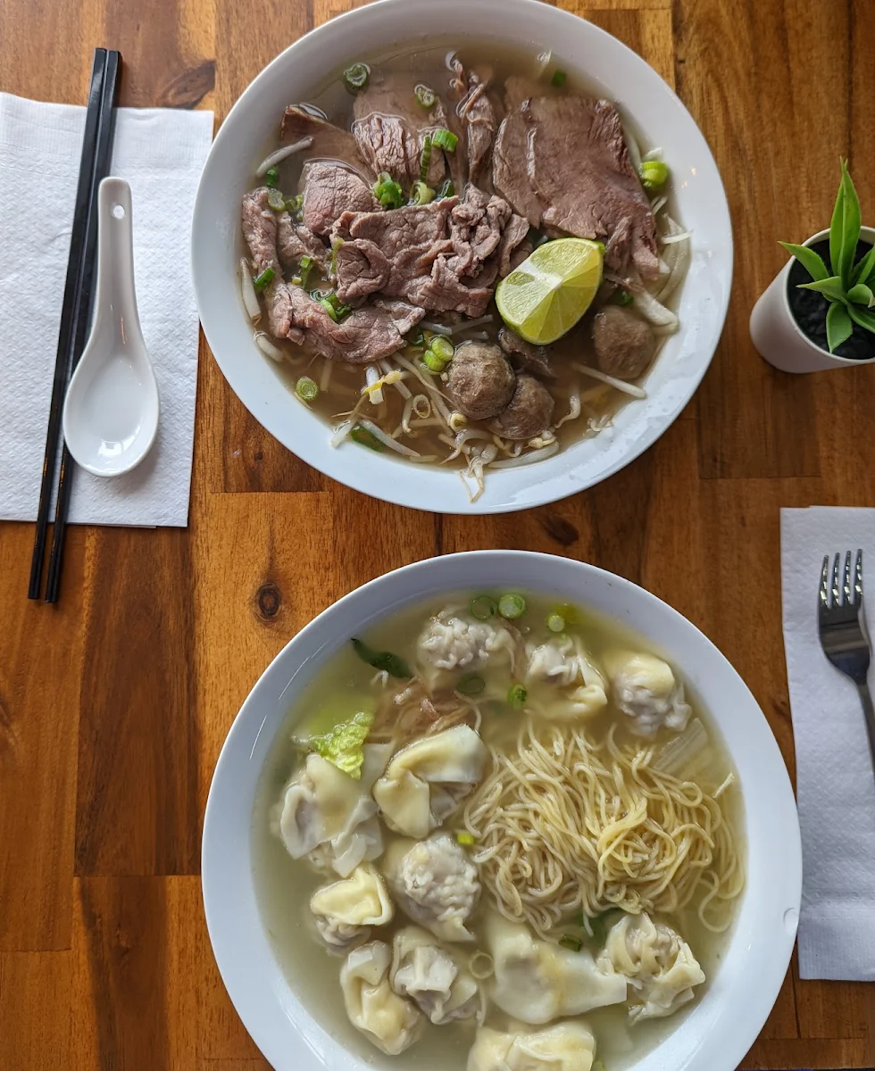 Phở Vietnamese Beef Noodle Soup