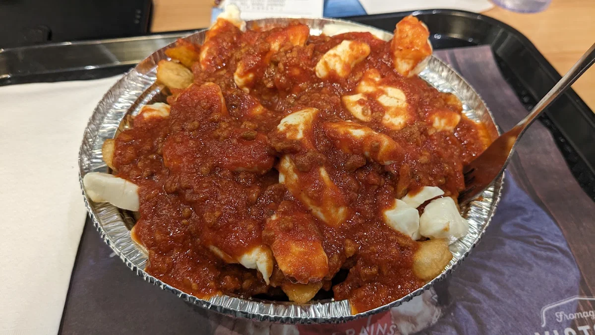 Moyenne Poutine Italienne