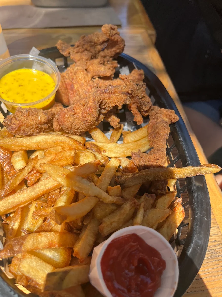 Pit Crew Chicken Tenders & Fries