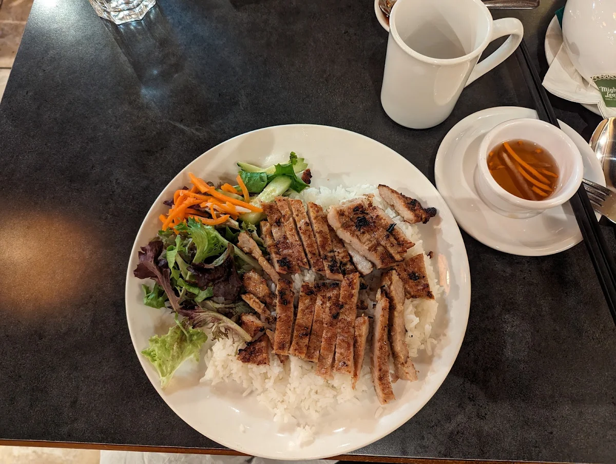 Steamed Rice & Grilled Pork with Salad