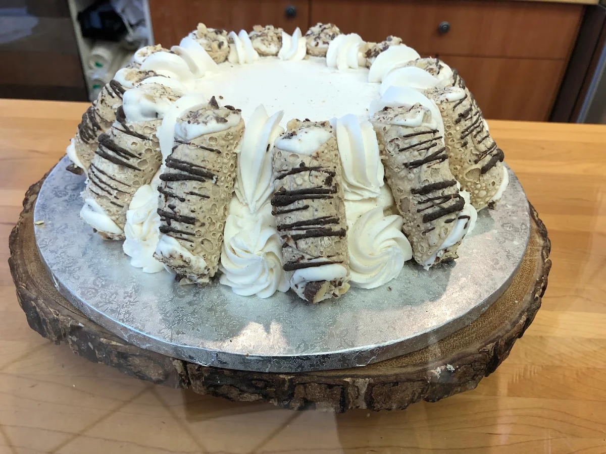 Cannoli Cake