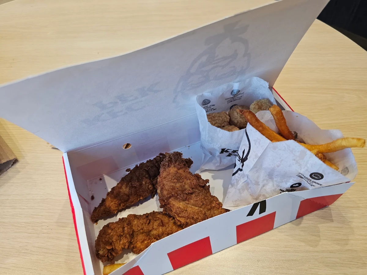 Big Box Popcorn Chicken and Strips
