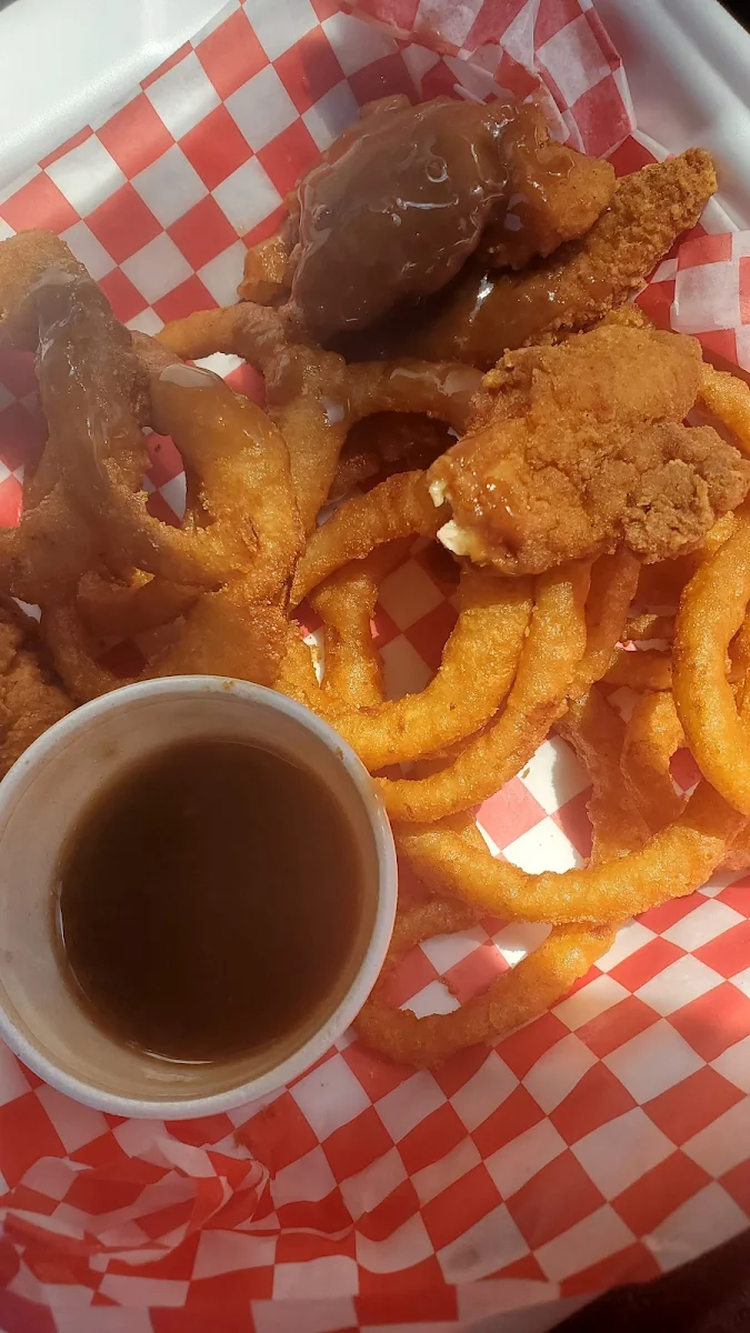 Chicken Strips and Onion Rings with Gravy