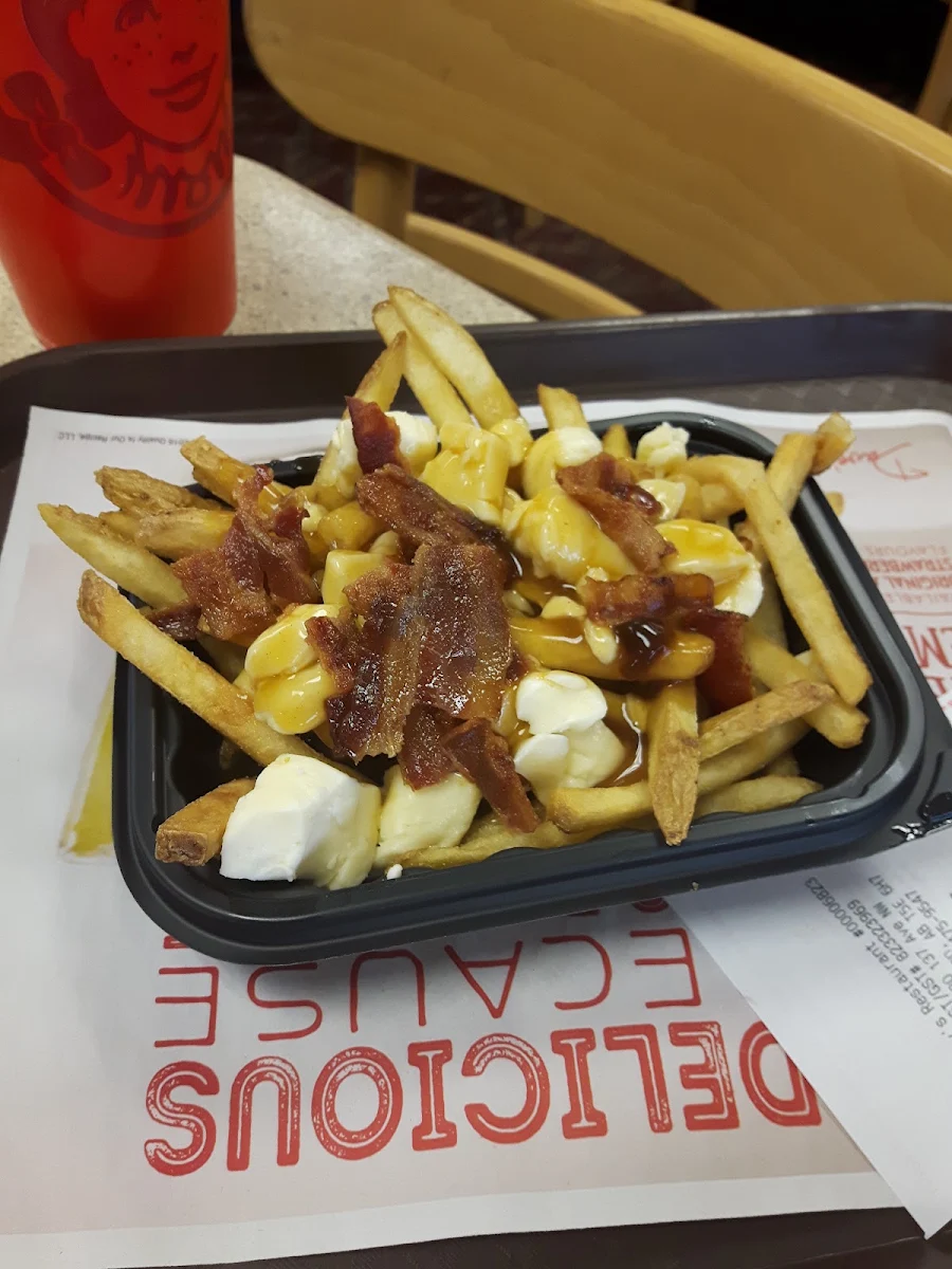 Bacon Poutine Cals 700