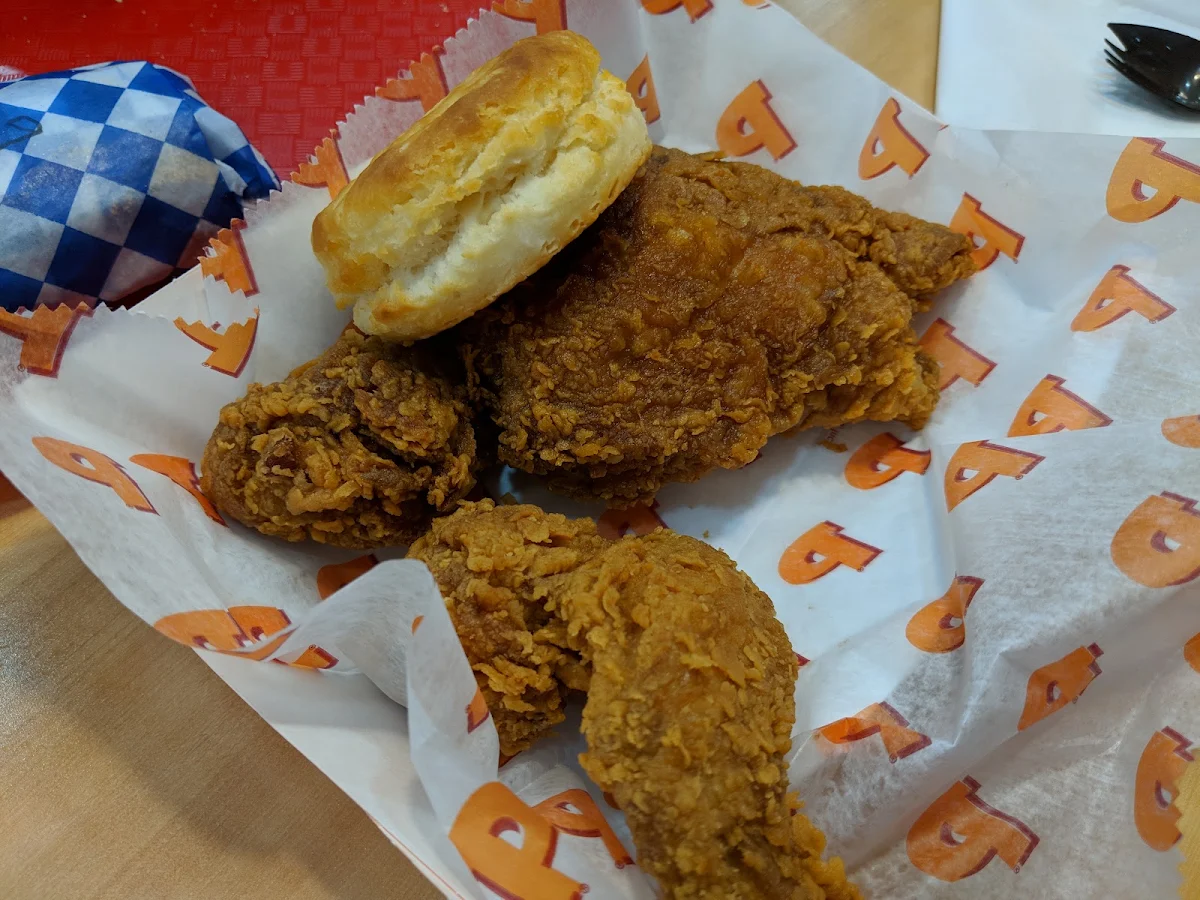 3 Piece Chicken & Biscuit