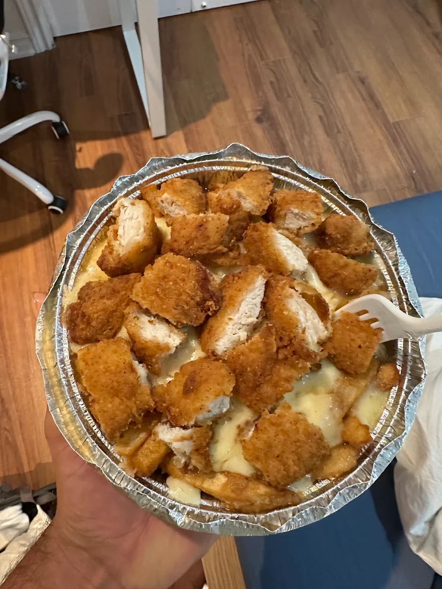Fried Chicken Poutine