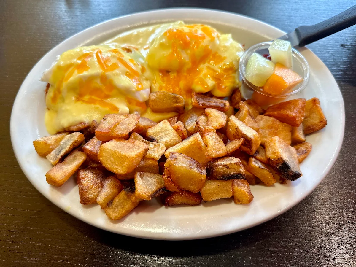 Peameal Eggs Benedict