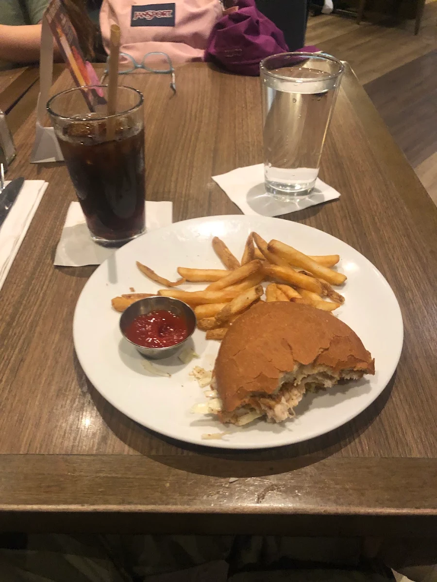 Honey Sriracha Chicken Sandwich Combo