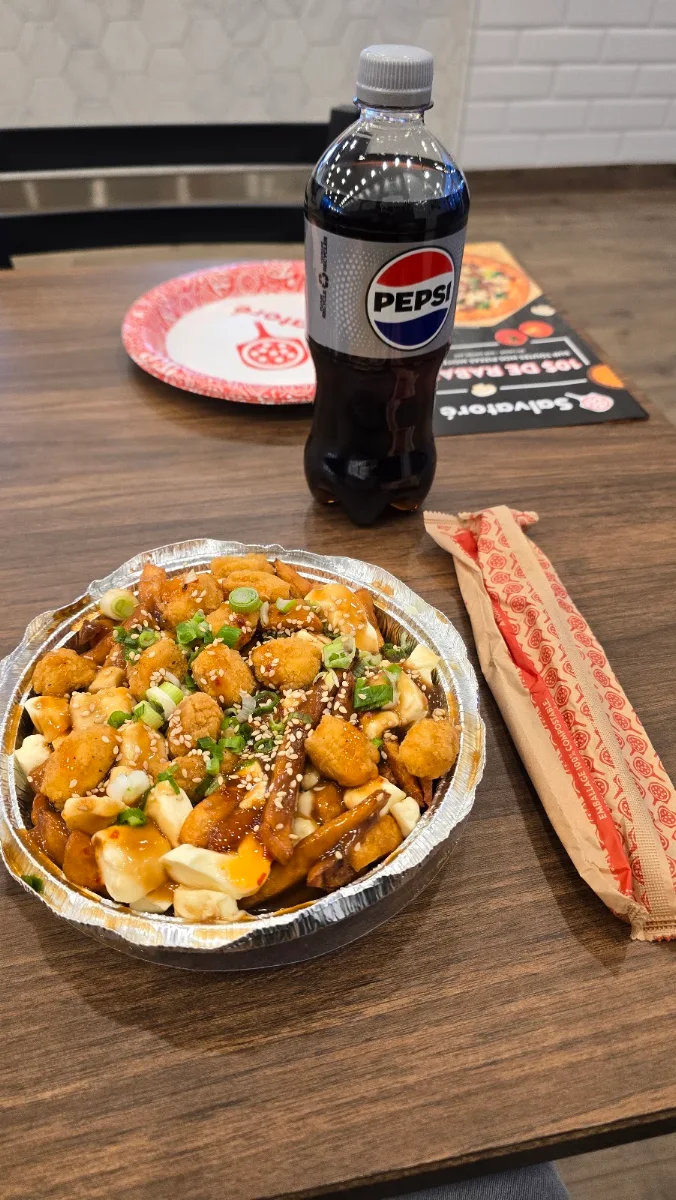 Poutine Tao, Pizza Salvatore
