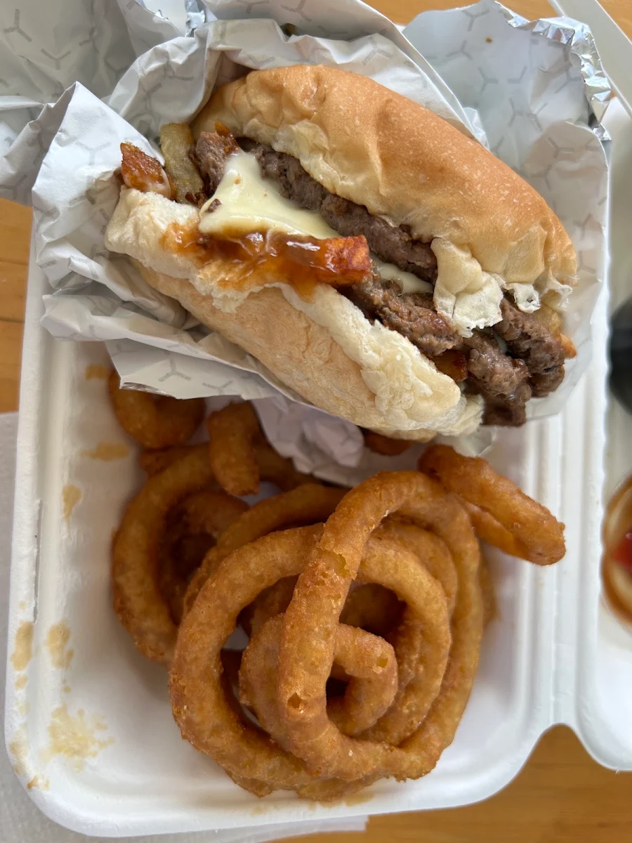 Poutine Burger