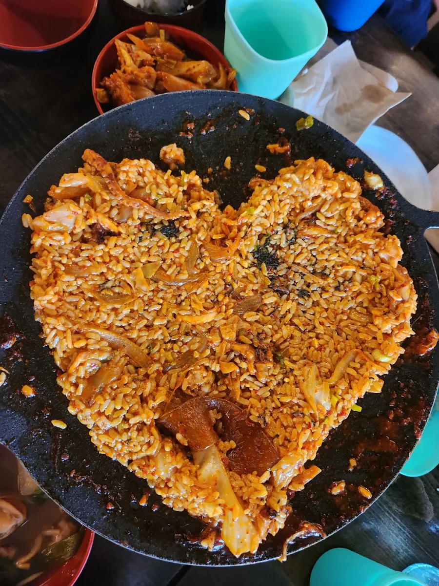 kimchi fried rice 김치베이컨볶음밥