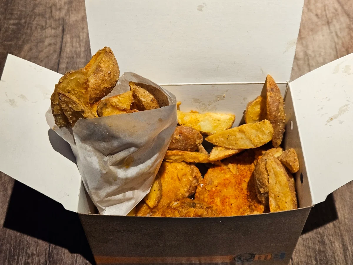 Fired Chicken and Wedges
