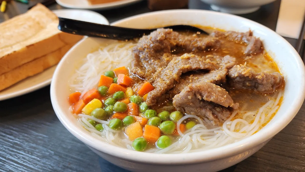 Satay Beef & Vermicelli in Soup w Butter & Condensed Milk Toast
