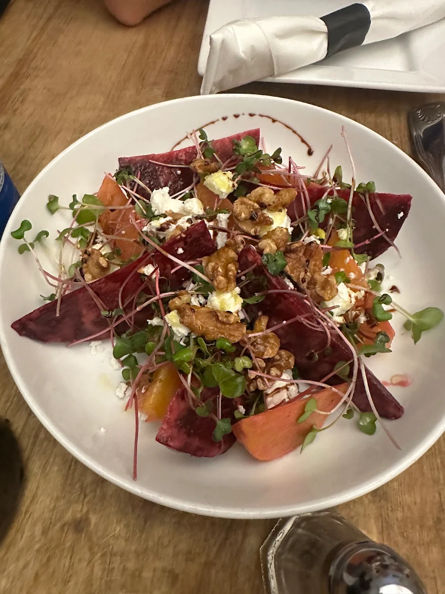 Beets Salad with Pecans