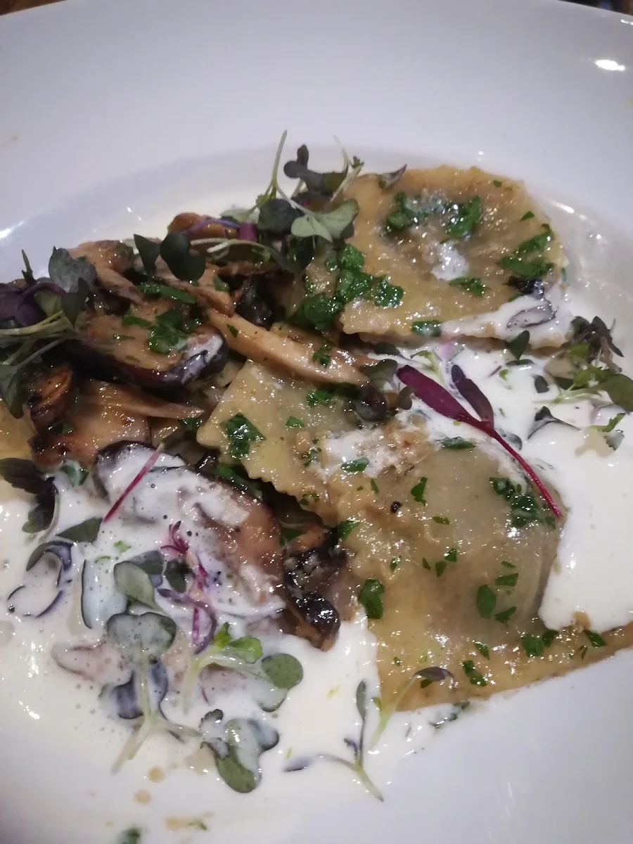 'House Made' Mushroom Ravioli
