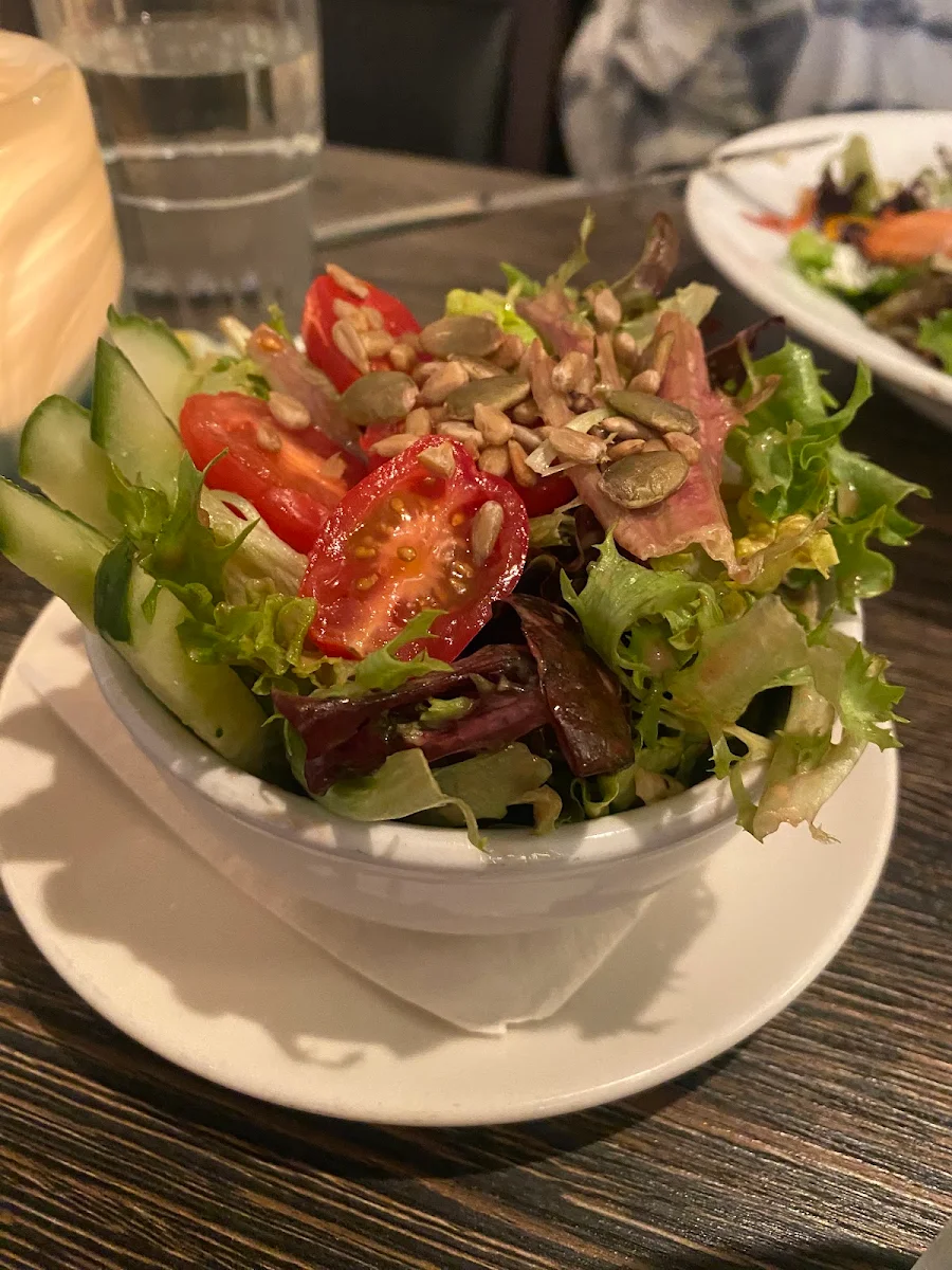 Avenue Salad