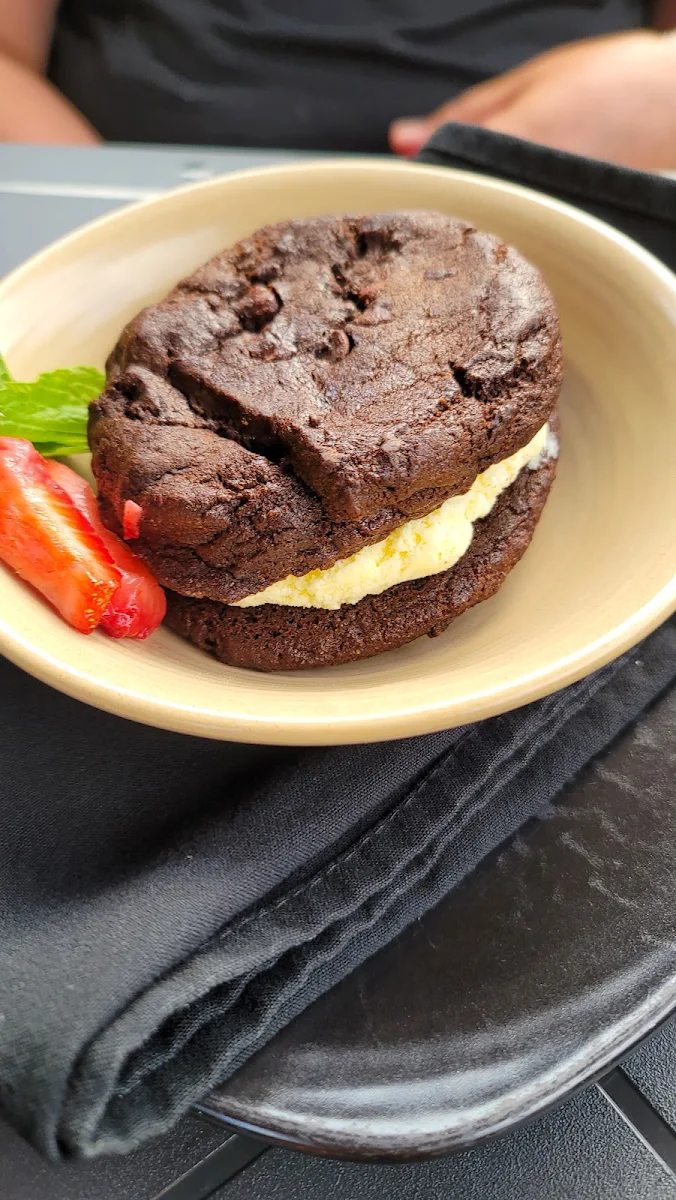Ice Cream Sandwich