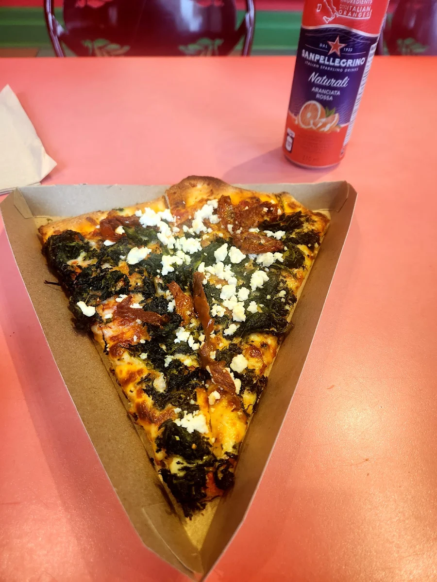 Spinach Feta Cheese Pizza