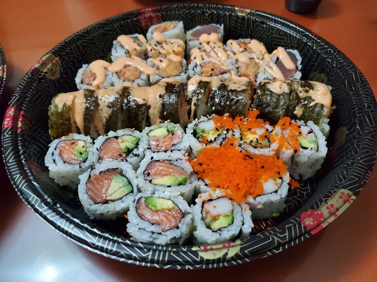 Assorted Rolls, AiSushi Markham