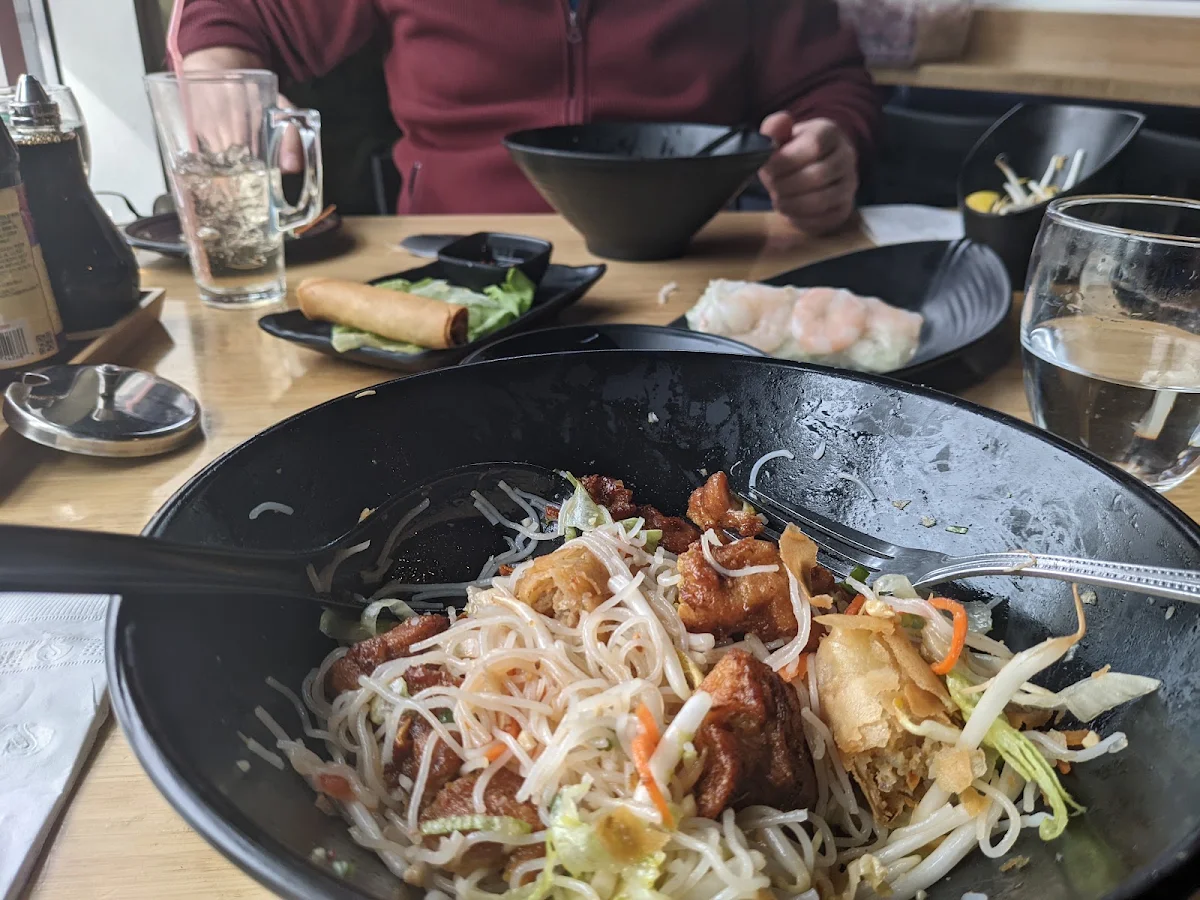 Chicken Vermicelli Bowl