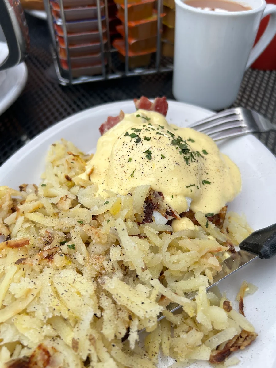 Eggs Benedict