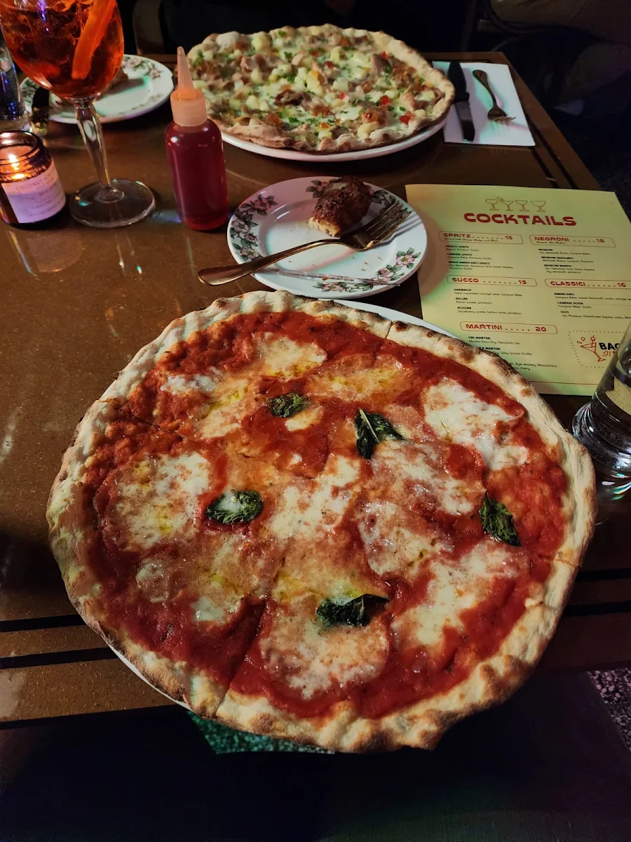 Margerita Pizza Margherita