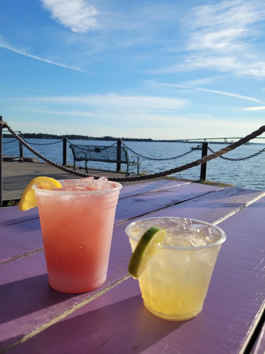 Bay Breeze & Drunkin Sailor