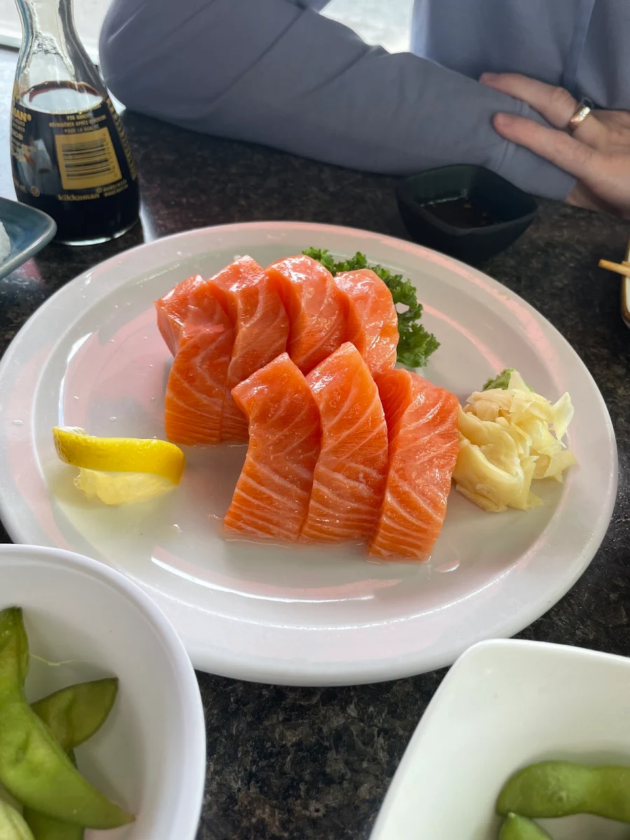 Salmon Sashimi Full