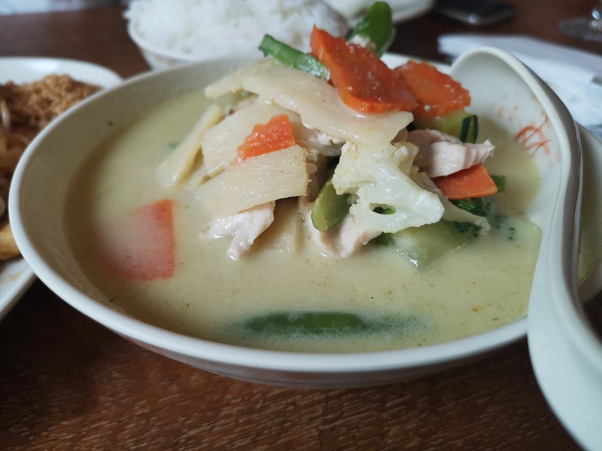 Curry Chicken Rice Soup
