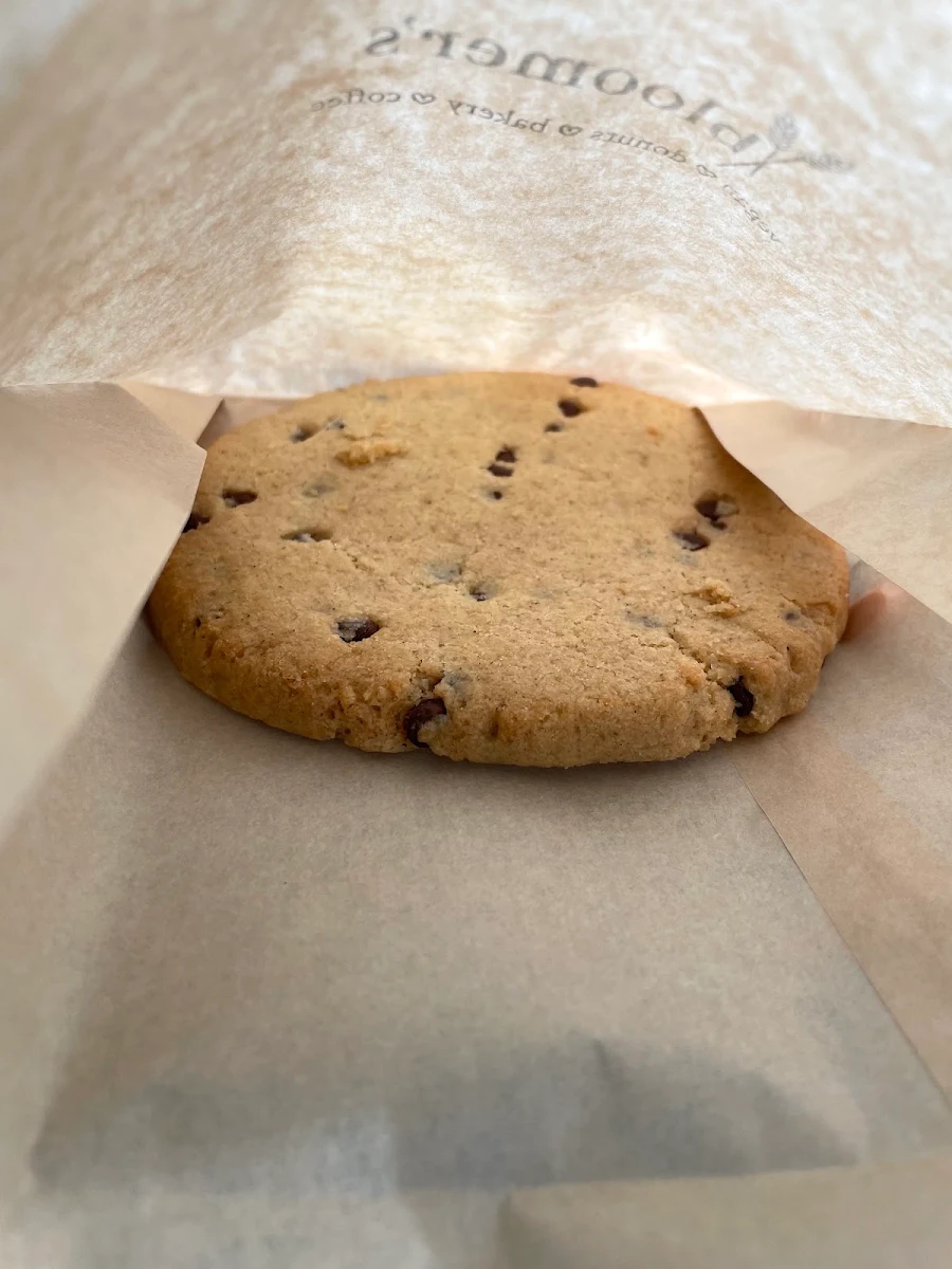 Chocolate Chip Cookie