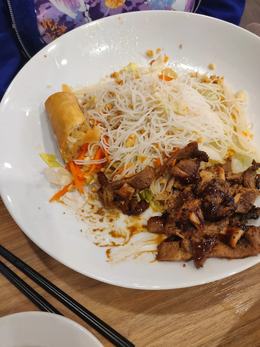 Grilled Pork with Vermicelli
