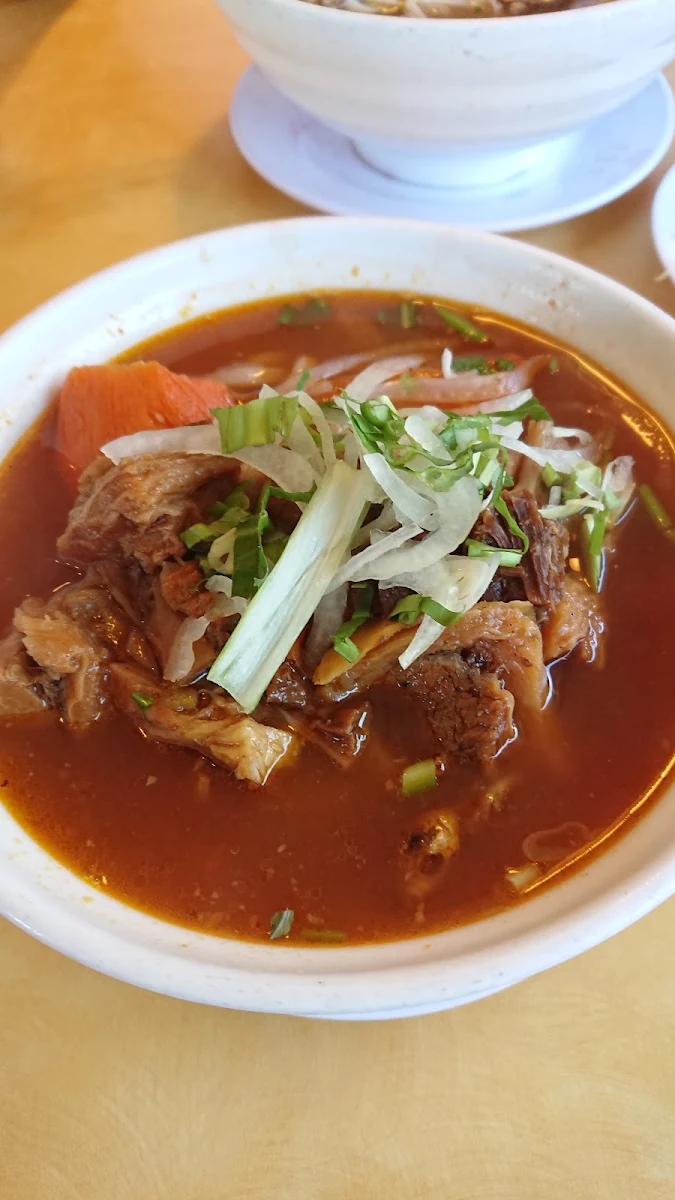 Beef Brisket Rice Noodles in Tomato Soup
