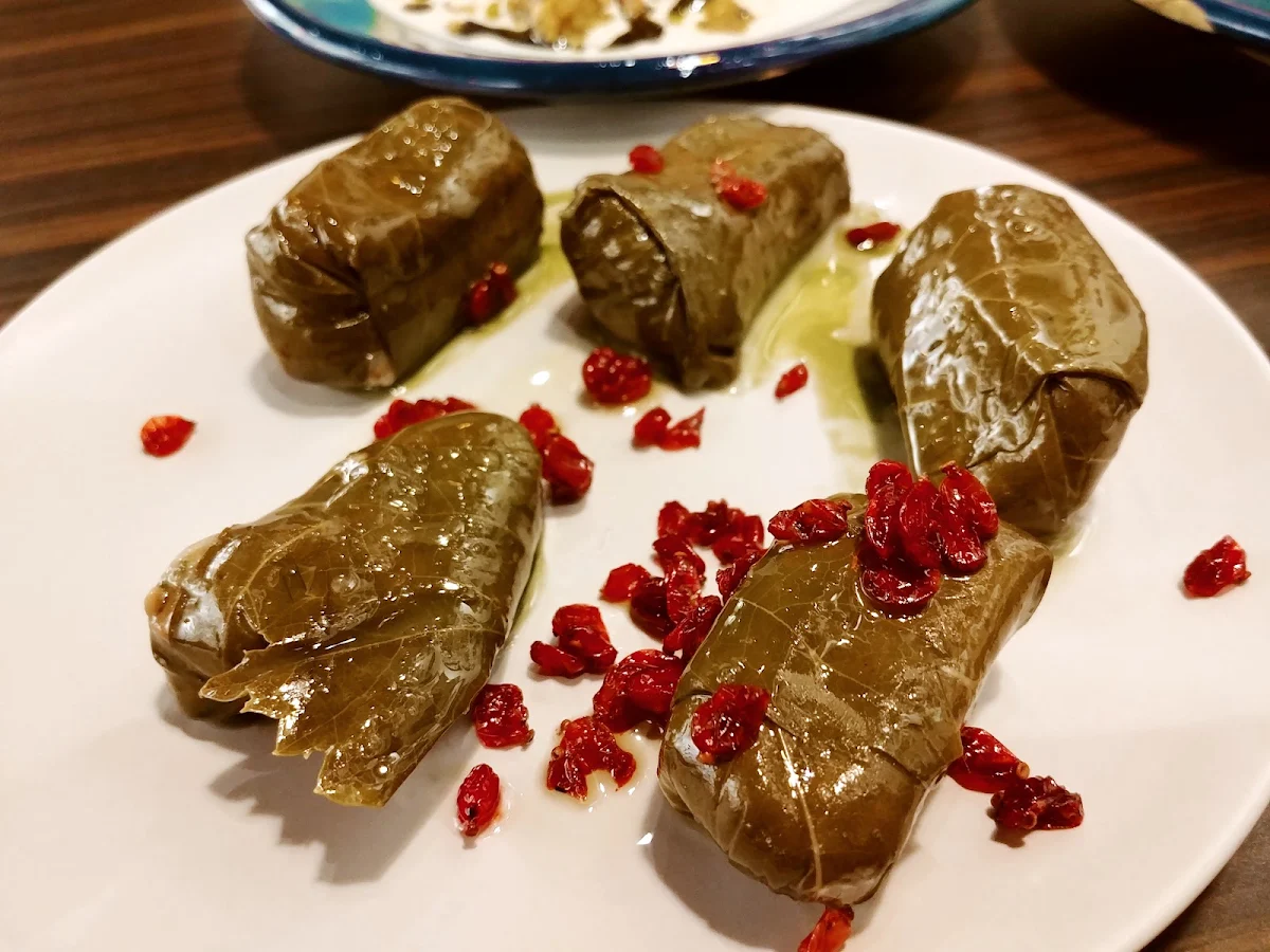 Dolma, Herby Restaurant