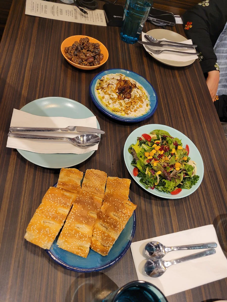 Kashk E Bademjan, Herby Restaurant