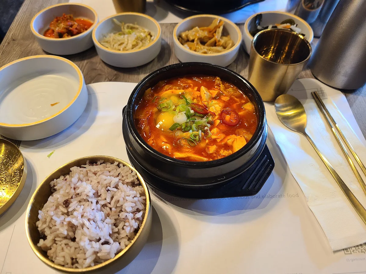 Kimchi Jjigae