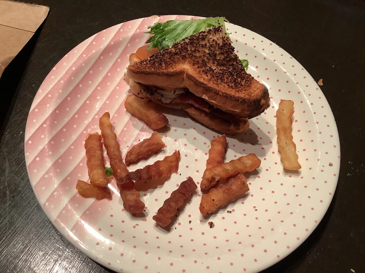 Club Viande Brune Dark Meat Club Sandwich