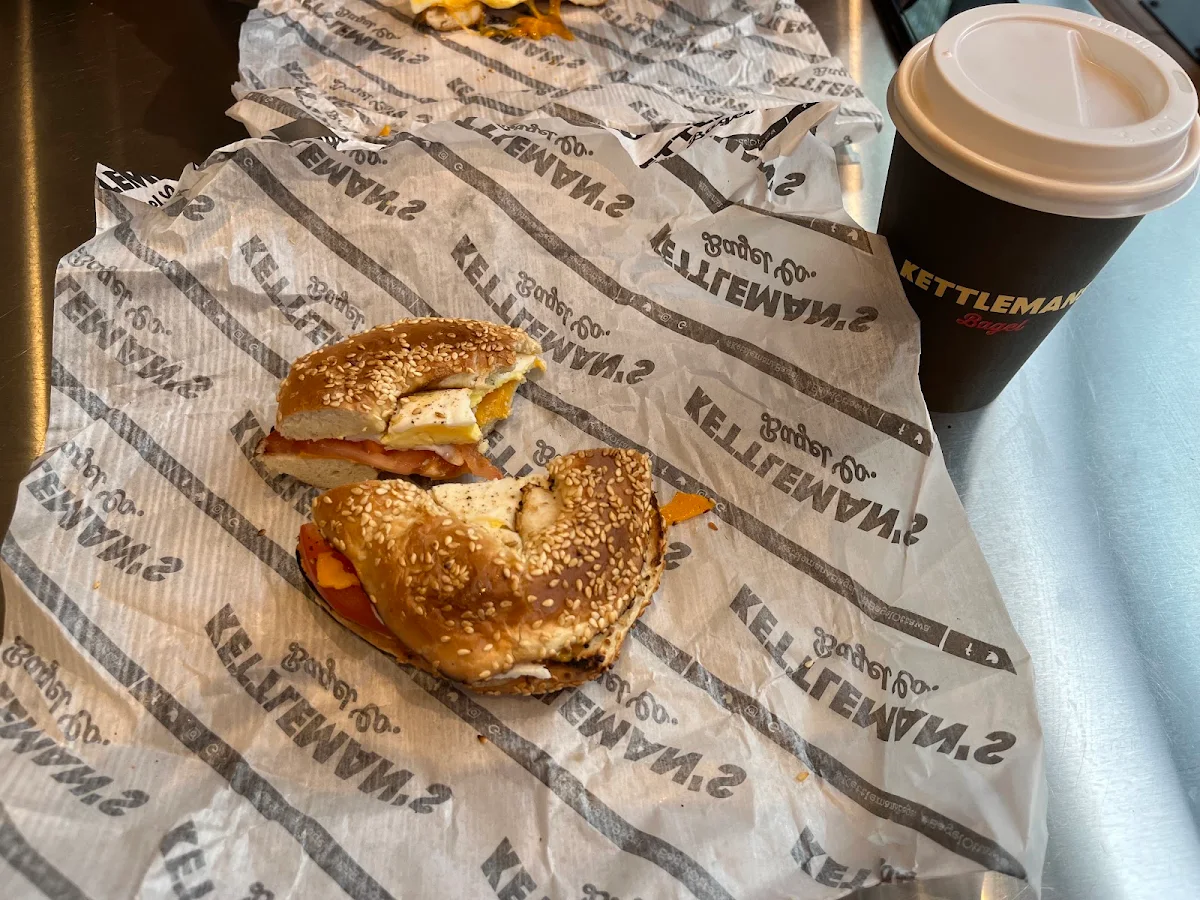 Everything Bagel with Cream Cheese