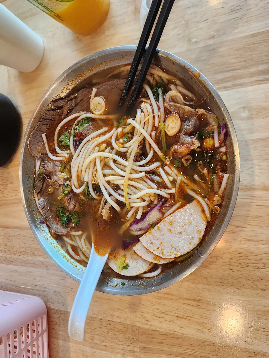Bun Bo Hue Hues Style Spicy Beef Noodle Soup Spicy