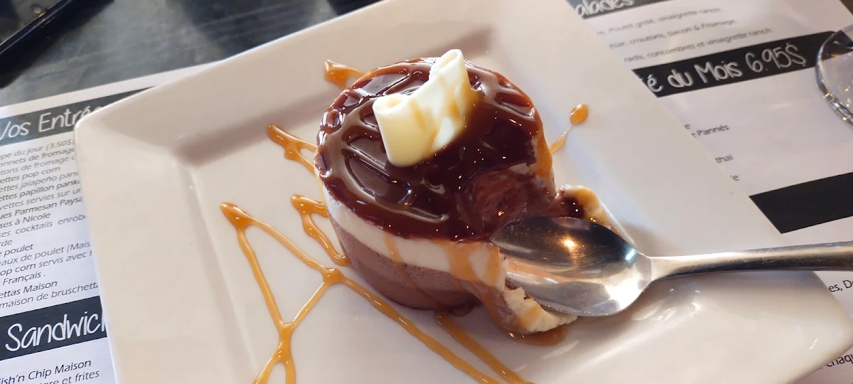 Dessert Chocolate Mousse Cake