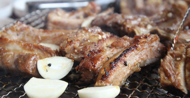 Korean Style Charcoal Pork Back Ribs BBQ