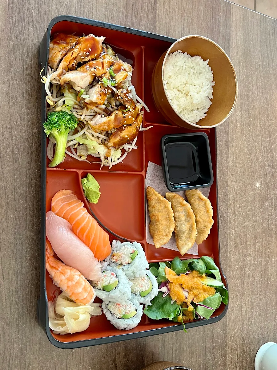 Deluxe Teriyaki Bento