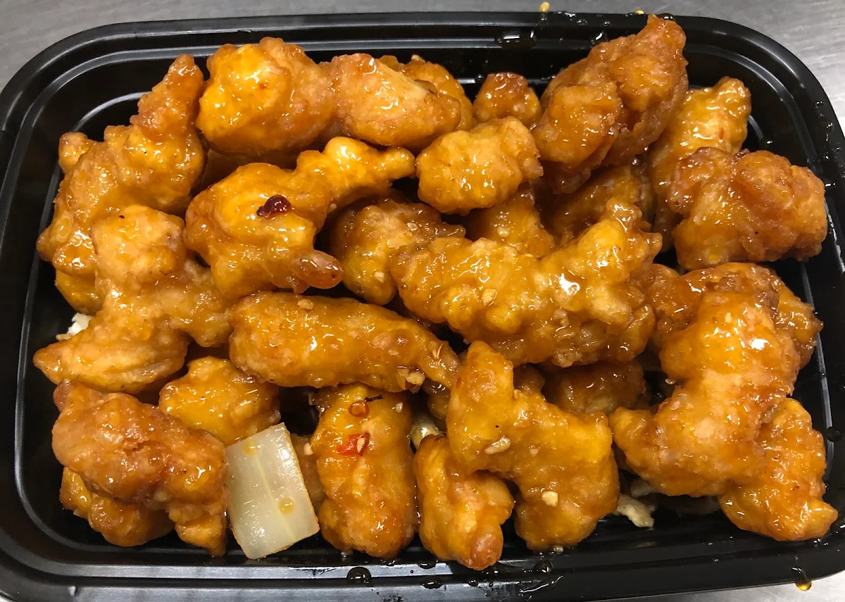 General Tao Chicken Mixed Vegetables All Day Combo