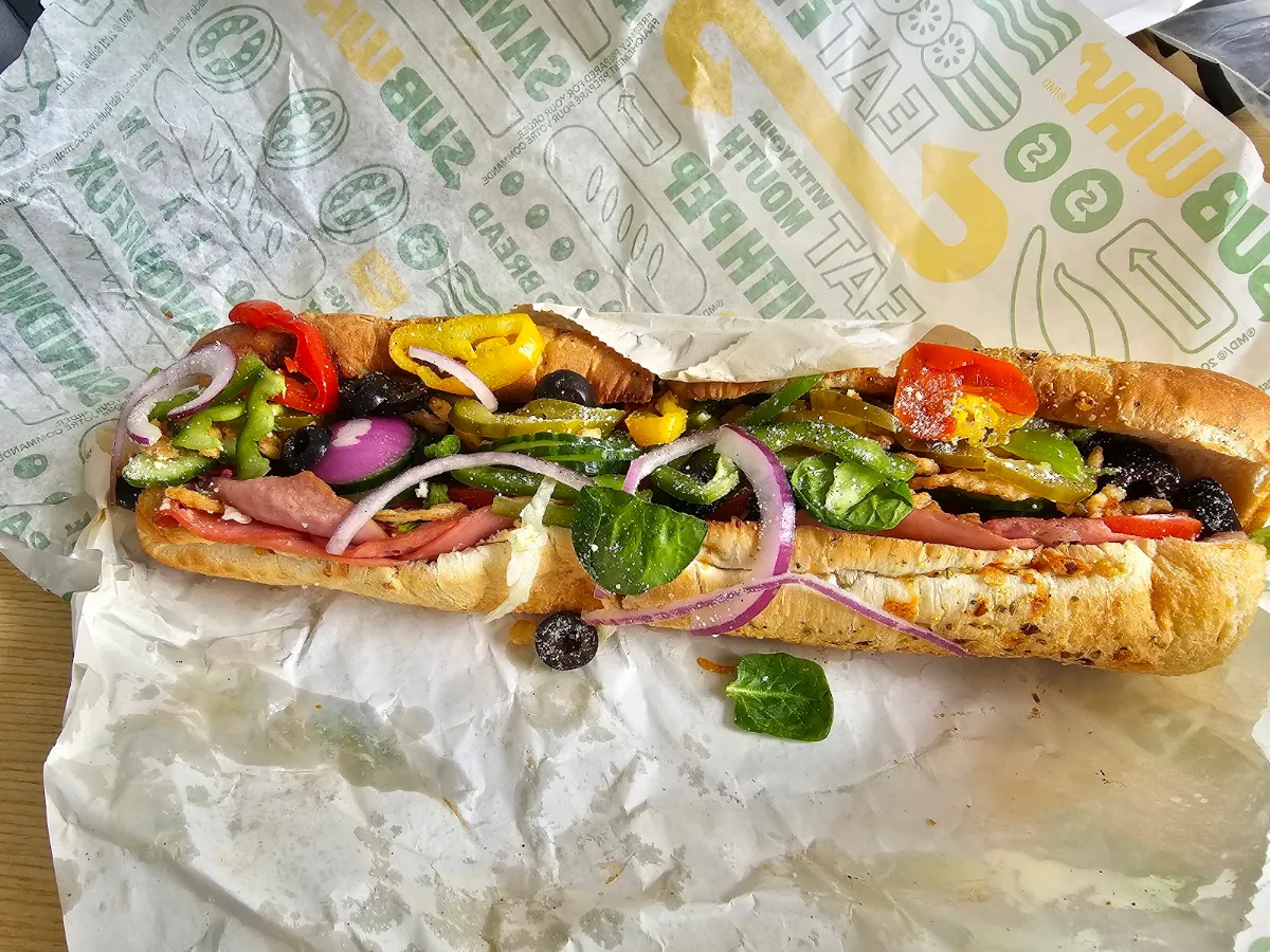 Grand Club De Subway