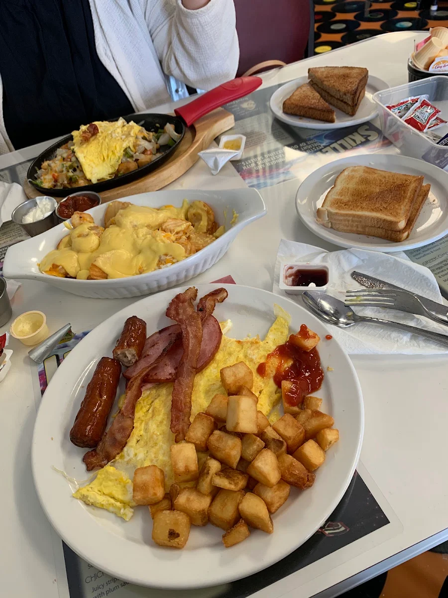 Breakfast Poutine